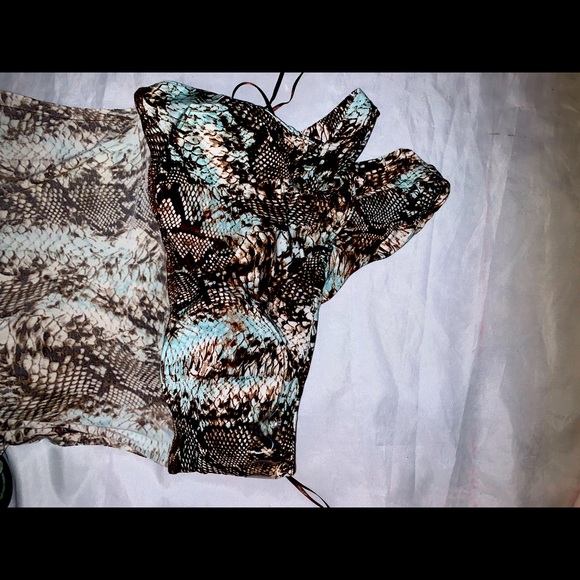 Cache evening gown, classy sexy & beautiful S/M pictures do it no justice - Picture 11 of 13